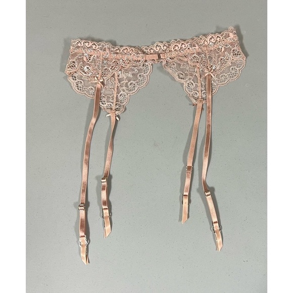 Victoria’s Secret Beige Floral Lace Garter Belt Lingerie Hosiery Size XS/S ? main image 4